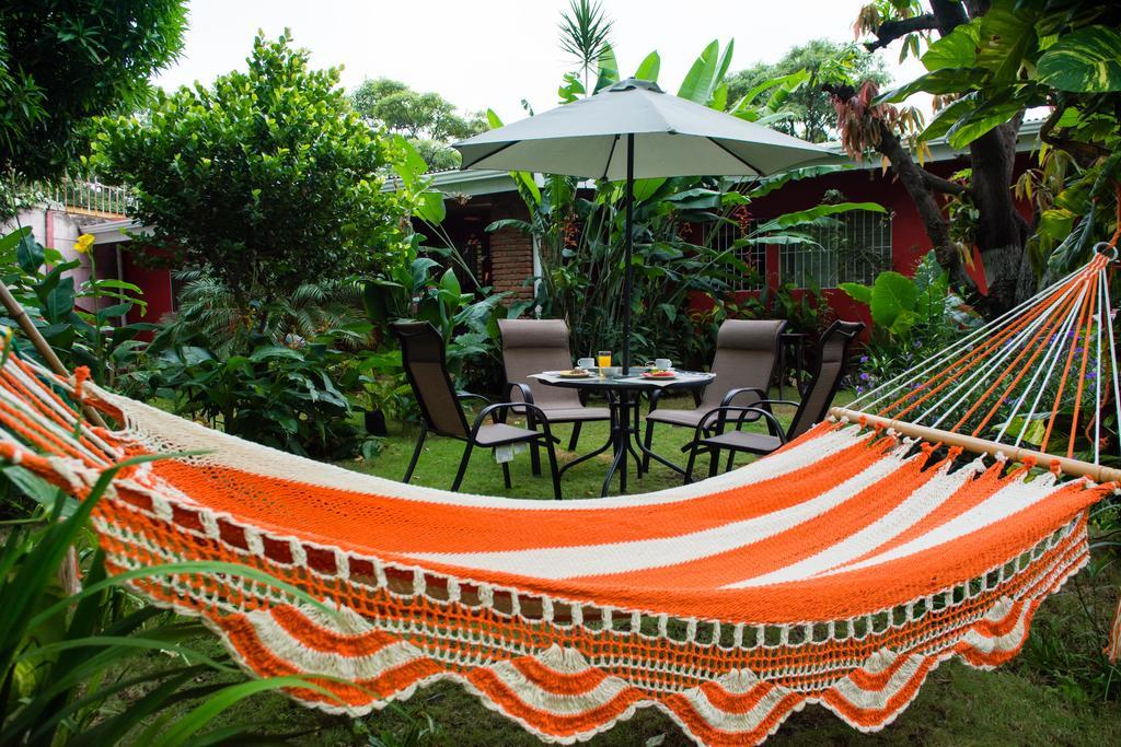 Hostal Casa Los Espinoza マナグア エクステリア 写真