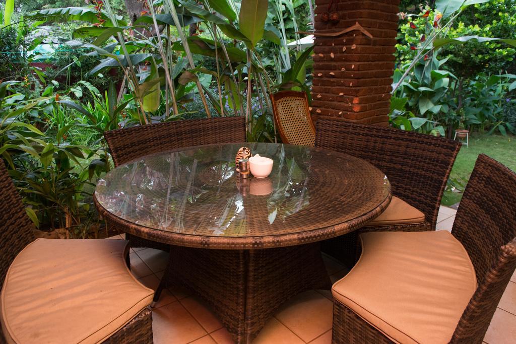 Hostal Casa Los Espinoza マナグア エクステリア 写真