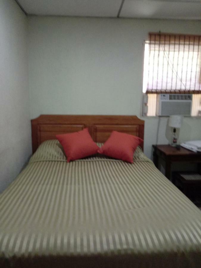 Hostal Casa Los Espinoza マナグア エクステリア 写真