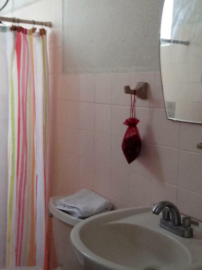 Hostal Casa Los Espinoza マナグア エクステリア 写真